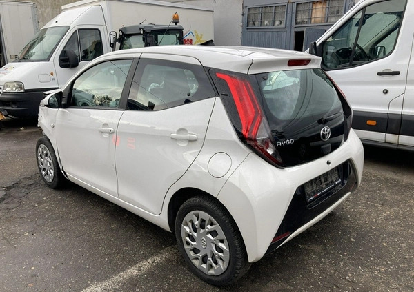 Toyota Aygo cena 21500 przebieg: 54000, rok produkcji 2020 z Syców małe 121